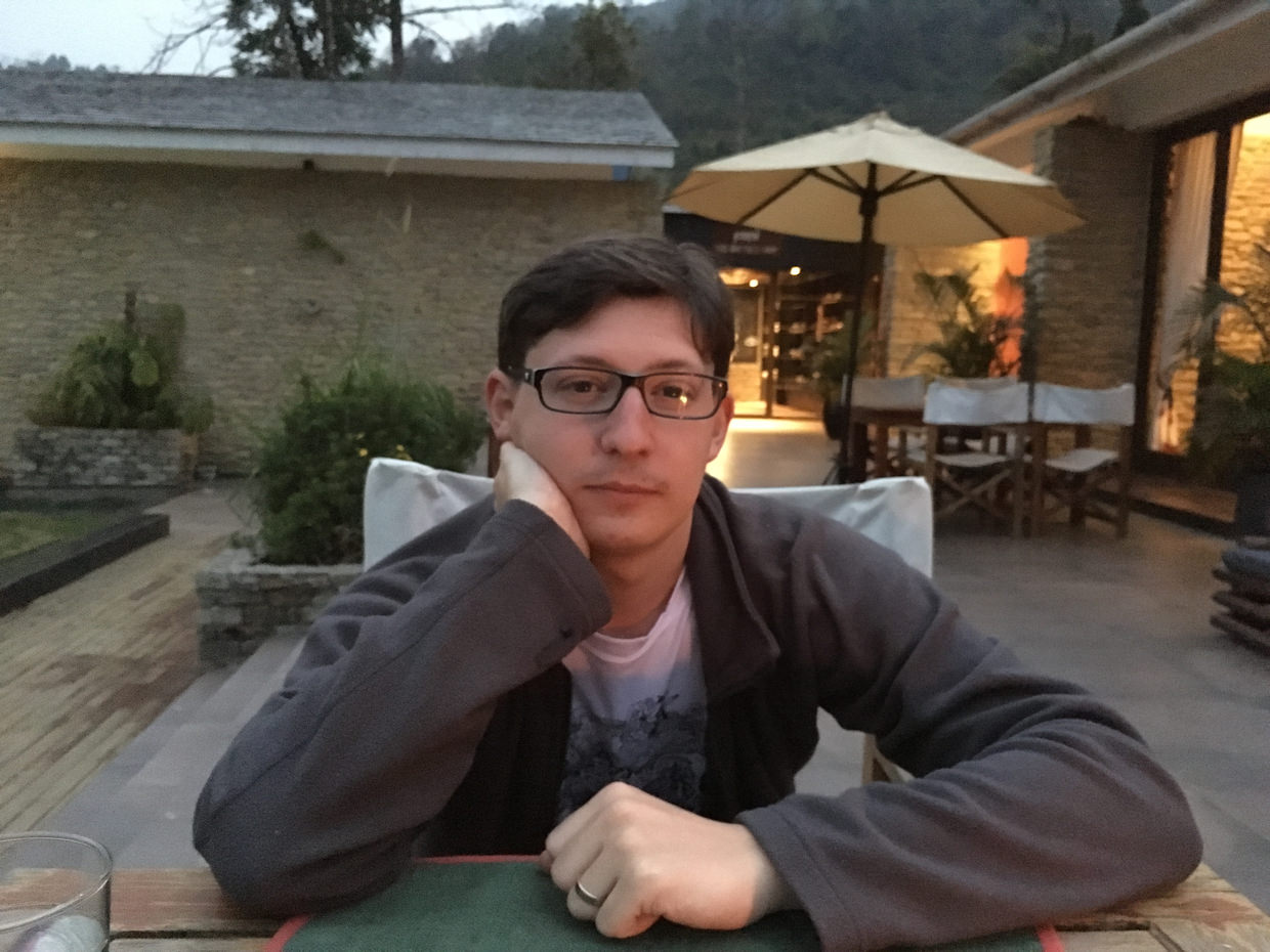 Paul chilling outside Pavilion’s restaurant the night before our trek