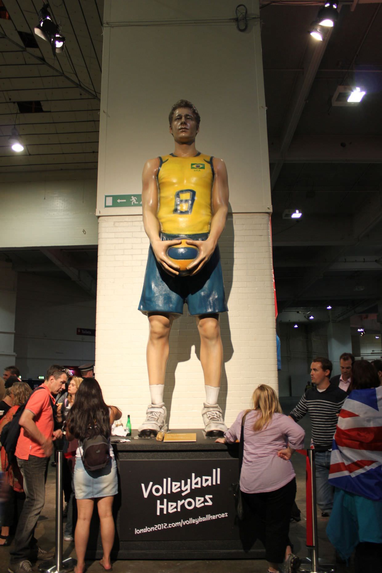 Volleyball heroes statue